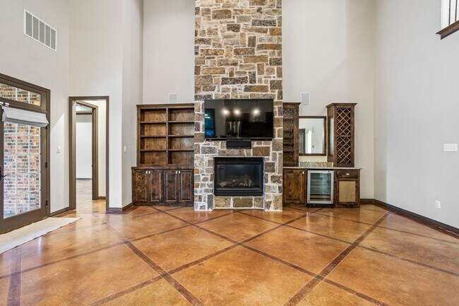 Building Photo - 3744 W Biddison St