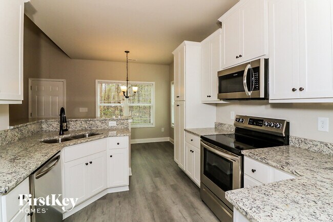 Building Photo - 145 Cranbrooke Dr