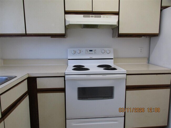 Building Photo - 131 Jones Ln