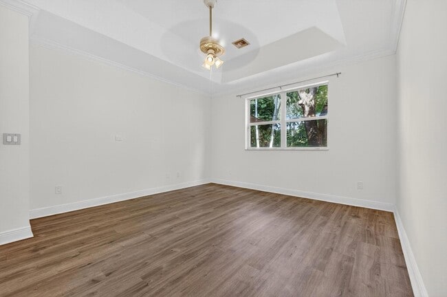 Building Photo - 6249 NW 78th Mnr