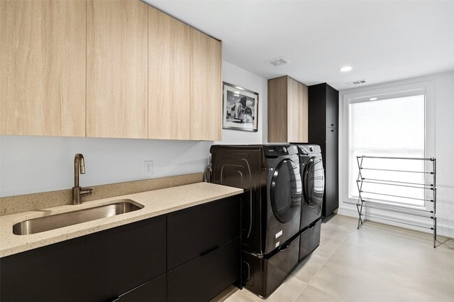 Building Photo - 5239 Edmondson Ave