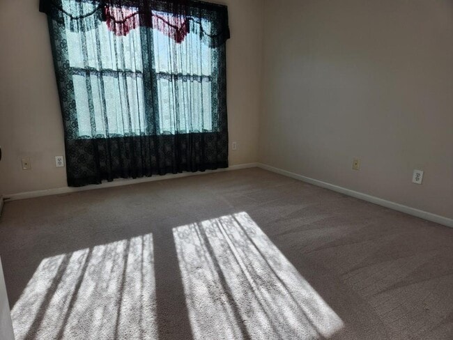Building Photo - 3931 Tugaloo River Dr NW