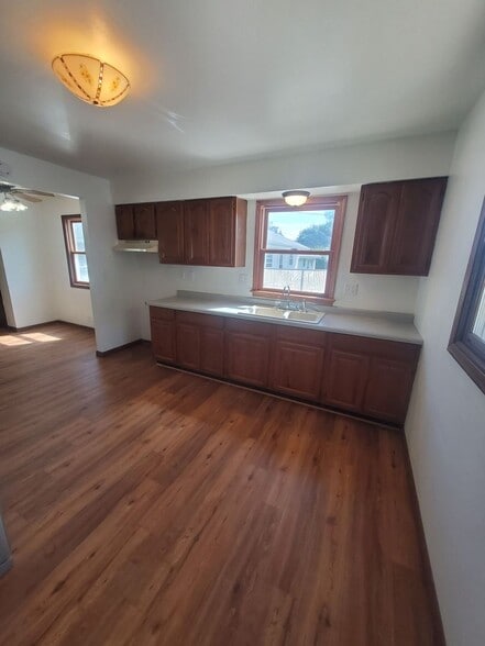 Building Photo - 8105 W Colfax Ct