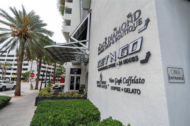 Building Photo - 1750 N Bayshore Dr