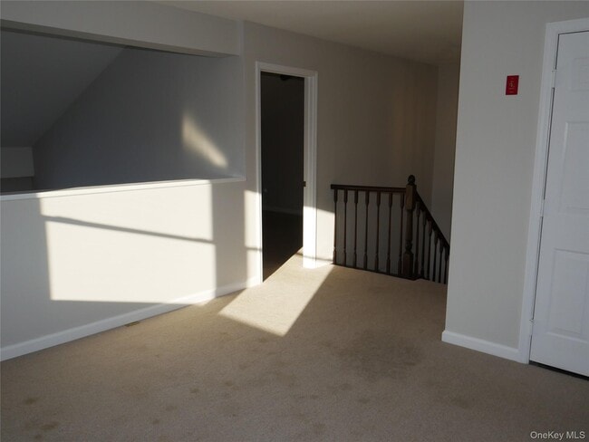 Building Photo - 18 Deer Crossing Dr