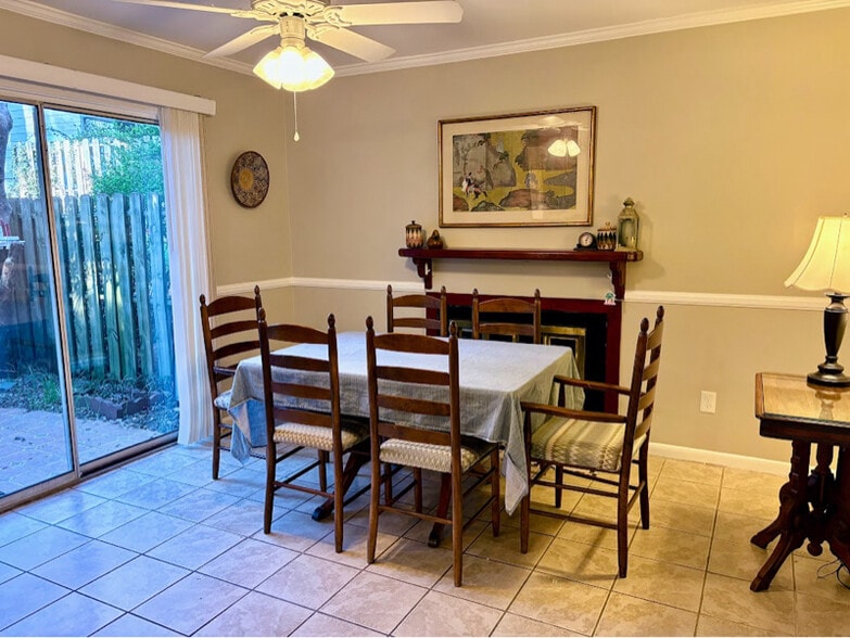 Building Photo - 3164 Heathstead Place