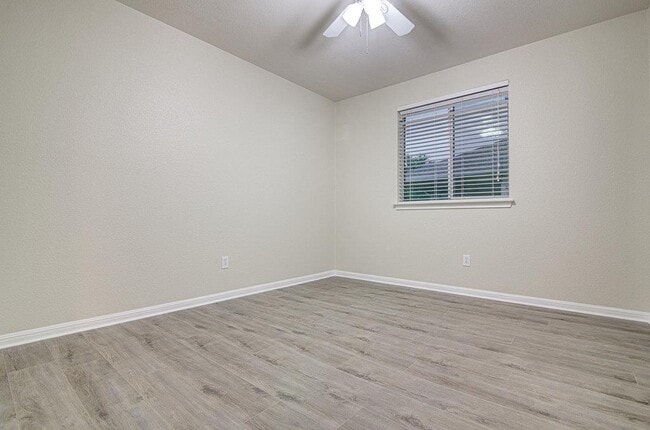 Building Photo - 7705 Pebble Creek Dr