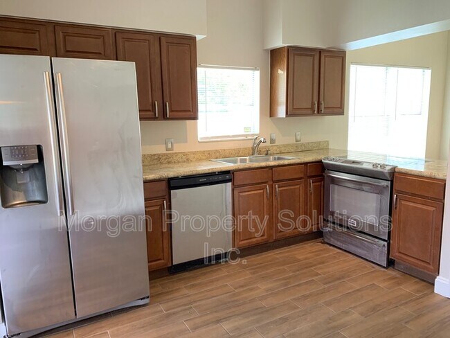 Building Photo - 9981 Triple Crown Cir