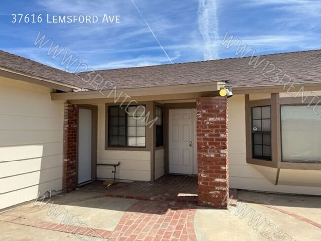 Building Photo - 37616 Lemsford Ave