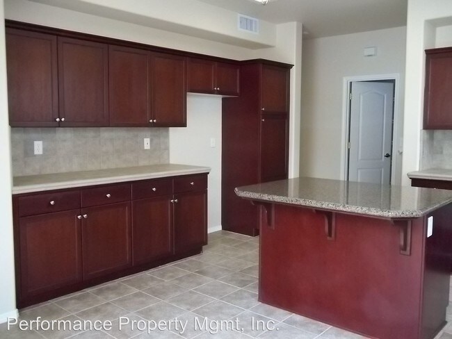 Building Photo - 711 W Barcelona Ln