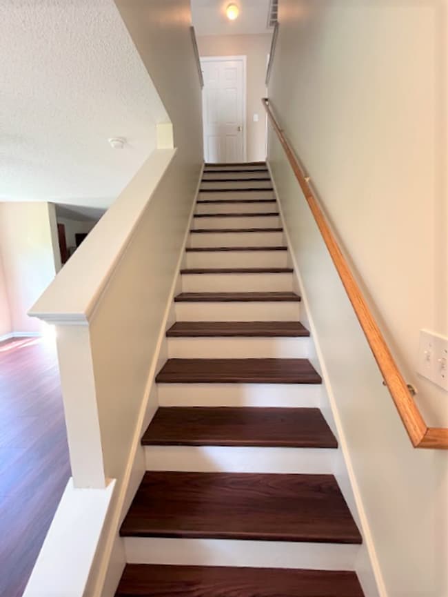 Building Photo - 109 Kensel Ct