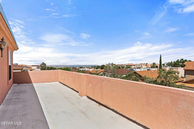 Building Photo - 6377 Franklin Ridge Dr