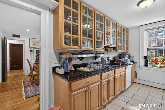 Building Photo - 151 Cold Spring St