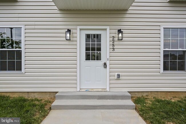 Building Photo - 2253 Papermill Rd