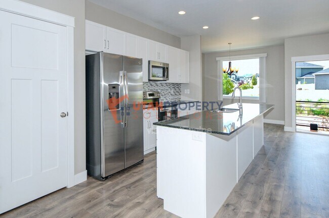 Building Photo - 11026 Harvest Pointe Dr