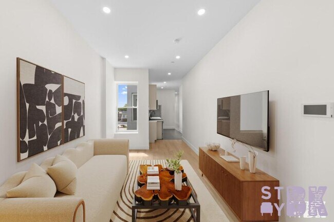 Primary Photo - 3 bedroom in RIDGEWOOD NY 11385