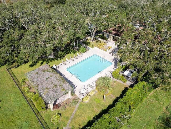 Building Photo - 2690 Coral Landings Blvd
