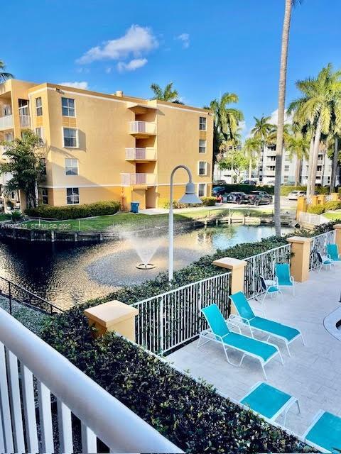 Building Photo - 1450 SE 3rd Ave