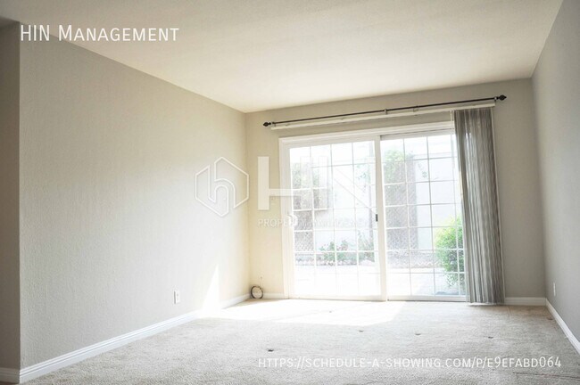 Building Photo - 2198 Goldcrest Cir