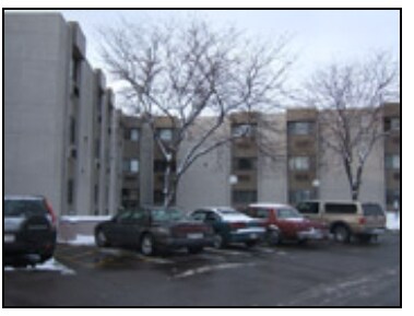 Parking Area - Groundview Apartments