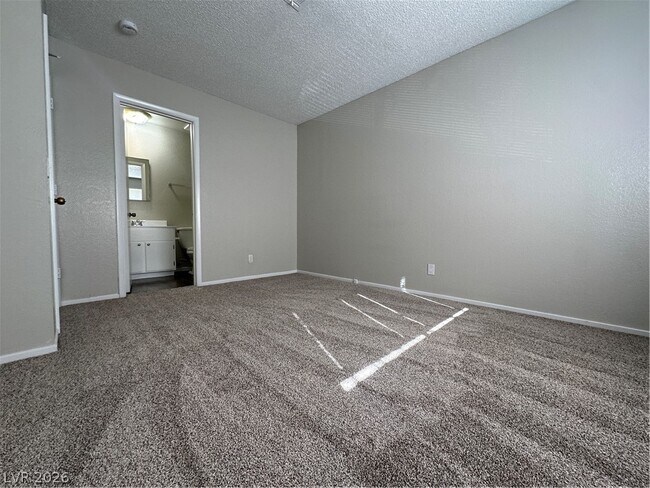 Building Photo - 181 Bel Port Dr