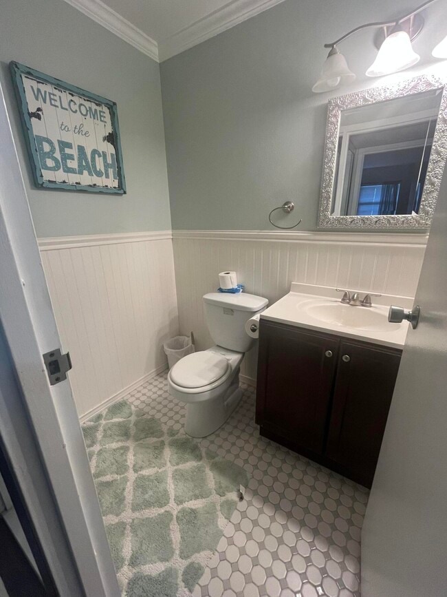 Building Photo - 132 Monaco Ct