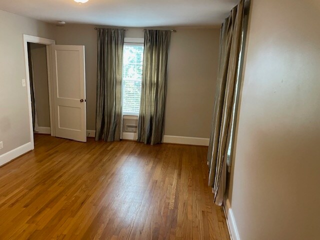 Building Photo - 2833 Barmettler St