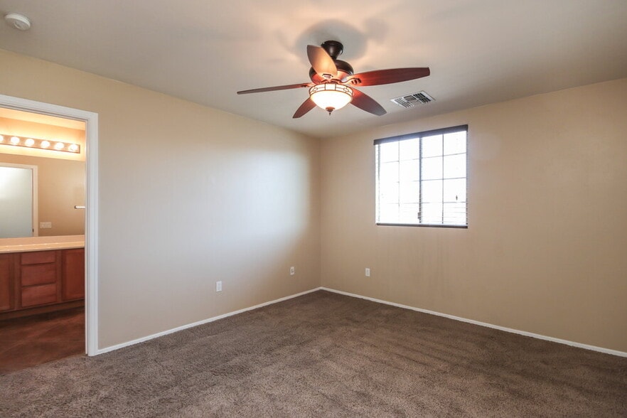 Building Photo - 14318 S Camino Vallado