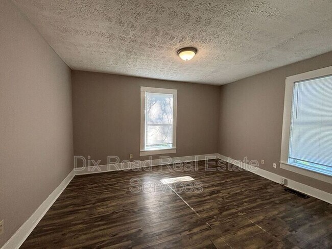 Building Photo - 609 Eighteenth Avenue