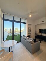 Building Photo - 170 NE 23rd St