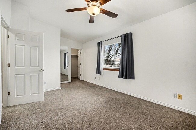 Building Photo - 3 Bedroom 2.5 Bathroom is Old Town Arvada