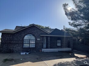 Building Photo - 504 Mckinney Ave