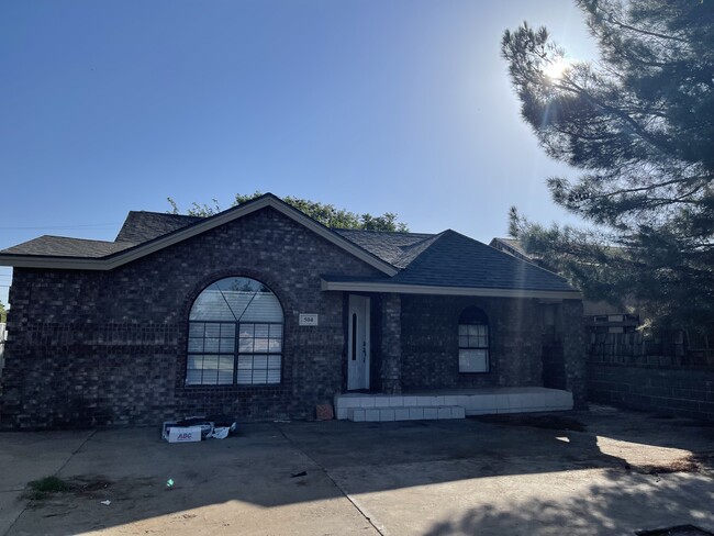Primary Photo - 504 Mckinney Ave