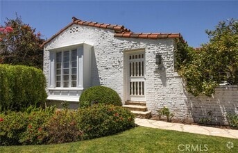 Building Photo - 10781 Lindbrook Dr