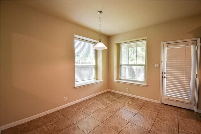 Building Photo - 8548 White Ibis Dr