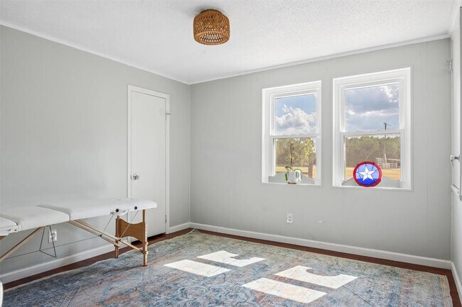 Building Photo - 9008 Appaloosa Run