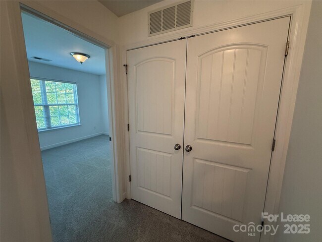 Building Photo - 17326 Caldwell Track Dr