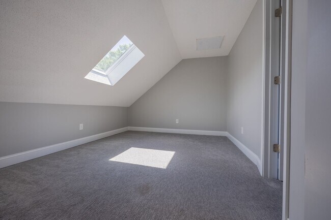 Building Photo - Waterfront Condo Overlooking Hamlin Pond –...
