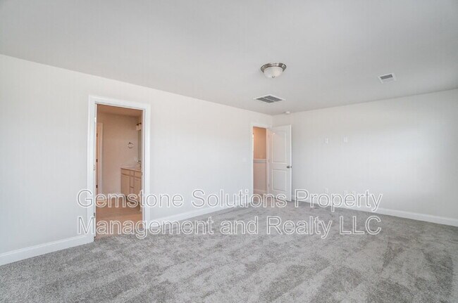 Building Photo - 639 Taylor Bend
