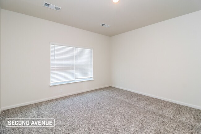 Building Photo - 504 Bennie Leonard St