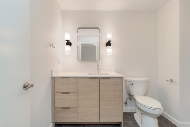 Building Photo - Beautifully Redesigned Home in Quiet Neighborhood