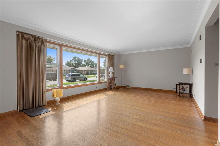 Building Photo - 5408 Harvard Terrace