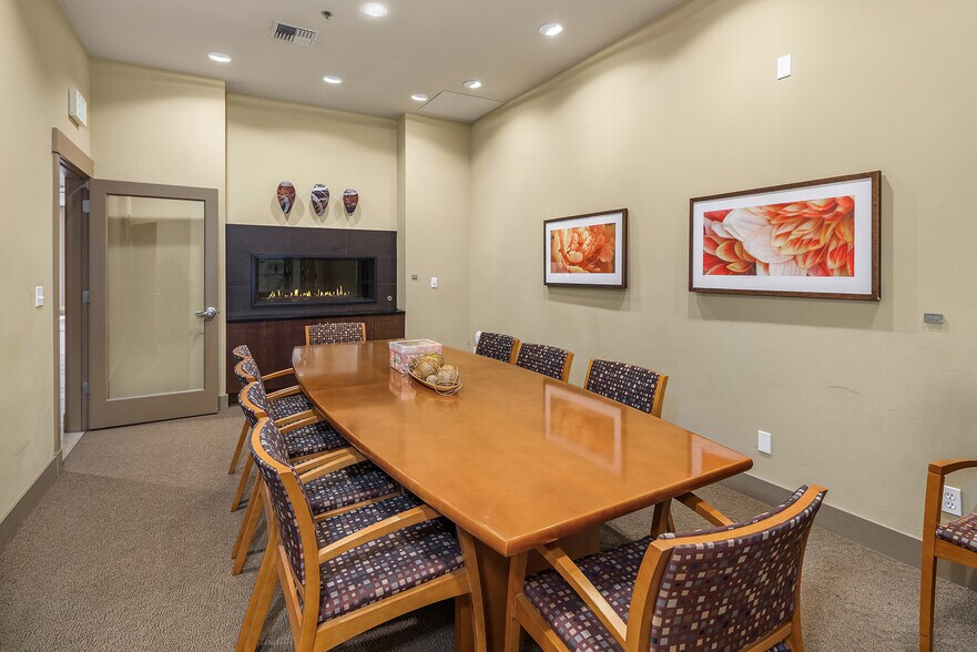 Reservable office space. - 5650 24th Ave NW