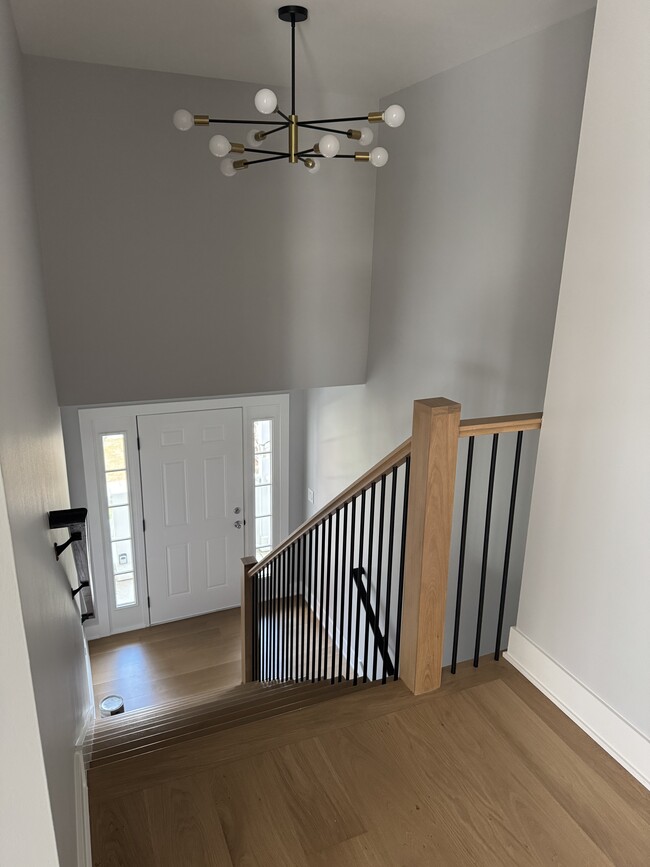 Building Photo - 2635 Loren Ln