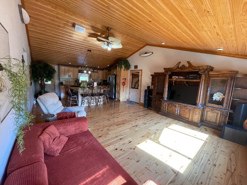 Building Photo - 7384 S Susquehanna Trail