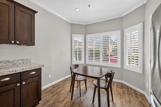Building Photo - 6777 Wormwood Ln