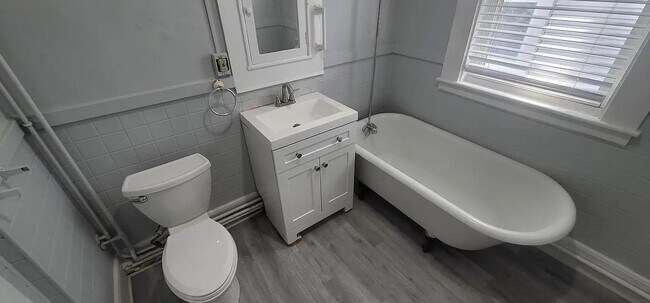 Building Photo - 97 Taylor St