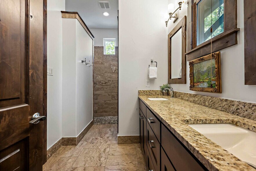 Building Photo - 19221 Lost Tree