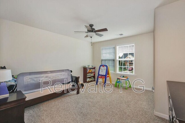 Building Photo - 3404 Banana Ln