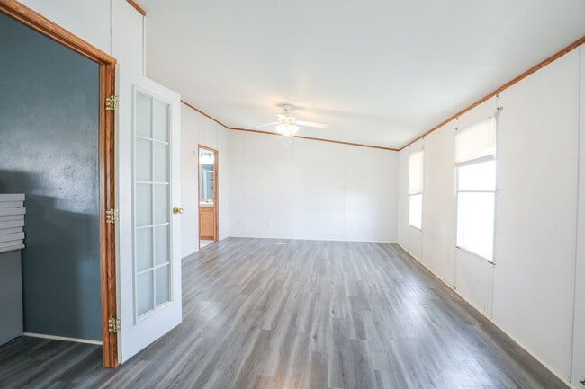 Building Photo - Spacious Home with Over-sized 2 Car Garage